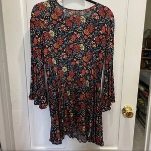 aeo • bell sleeve flower dress